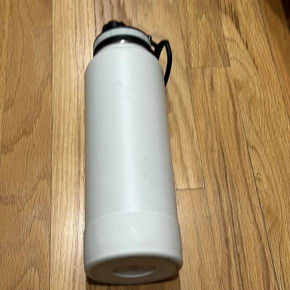 ThermoFlask white screw top with screw flip lid great pre owned condition 40oz - Picture 2 of 6